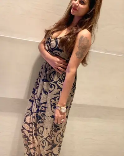 Mungaoli Escort
