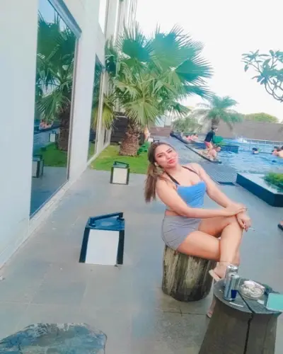 Escort Mungaoli